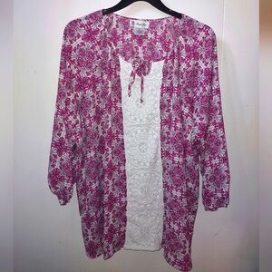 Lightweight Fuchsia Pink Floral Tunic w/ Lace Section